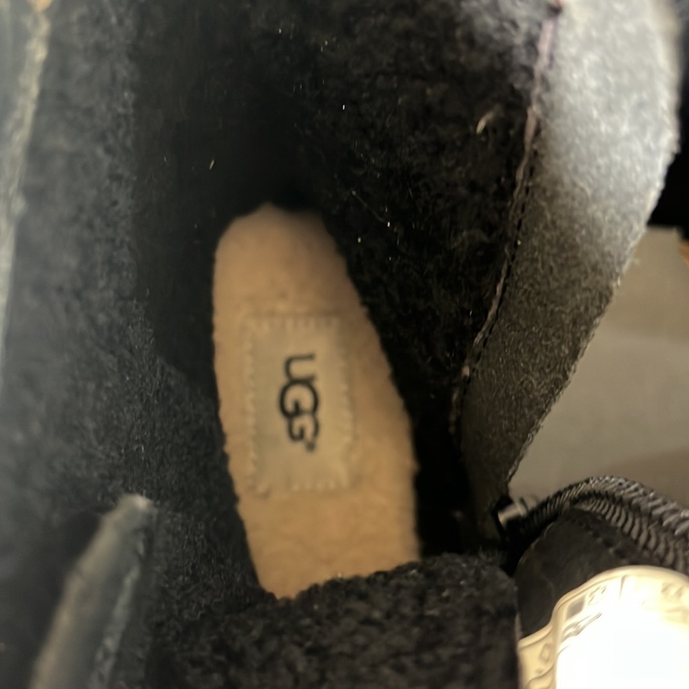 Ugg 🥾 - Picture 6 of 10